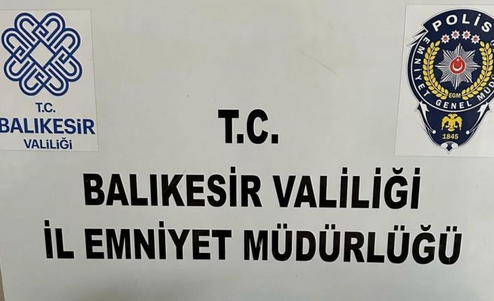 Balıkesir’de şüpheli şahıslara uygulama: 4 şahıs tutuklandı