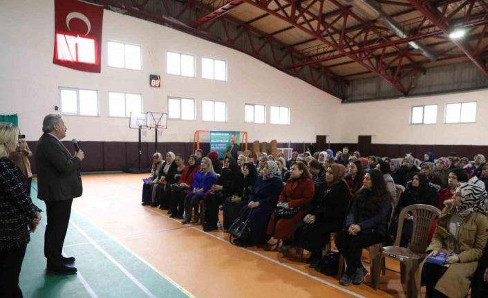 Başkan Palancıoğlu, Danışmentgazi Mahallesi’nin hanımlarıyla bir araya geldi