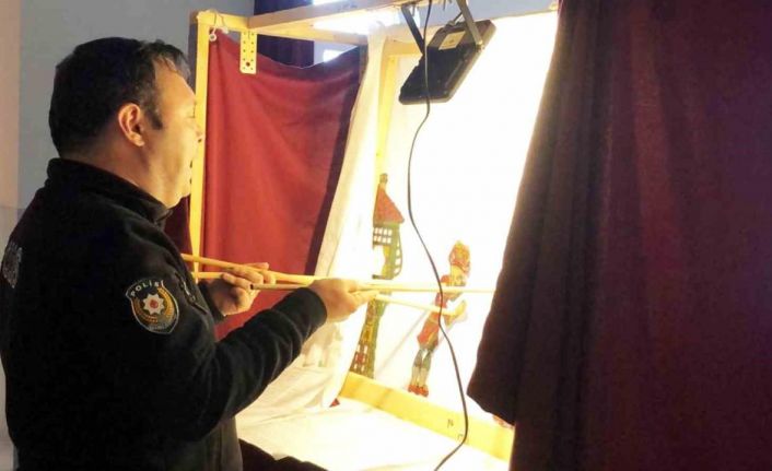 Datça polisinden öğrencilere Hacivat-Karagöz oyunu ile ‘Deprem’ bilinci eğitimi