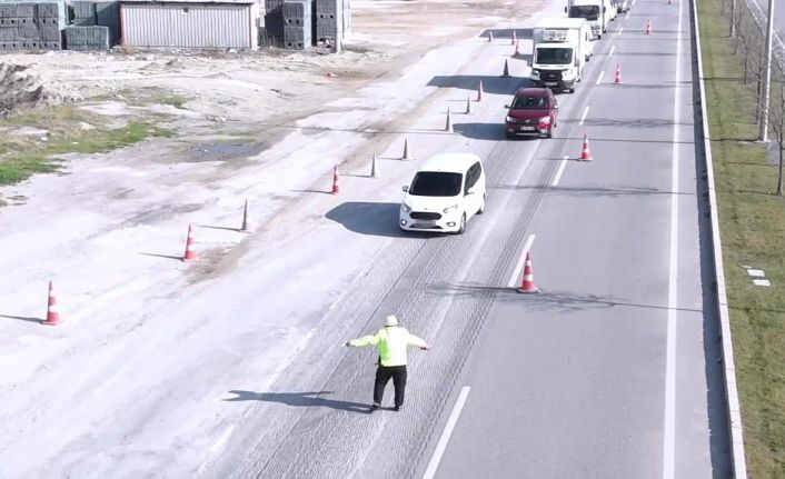 Denizli’de uyanık sürücüler dron kamerasından kaçamadı