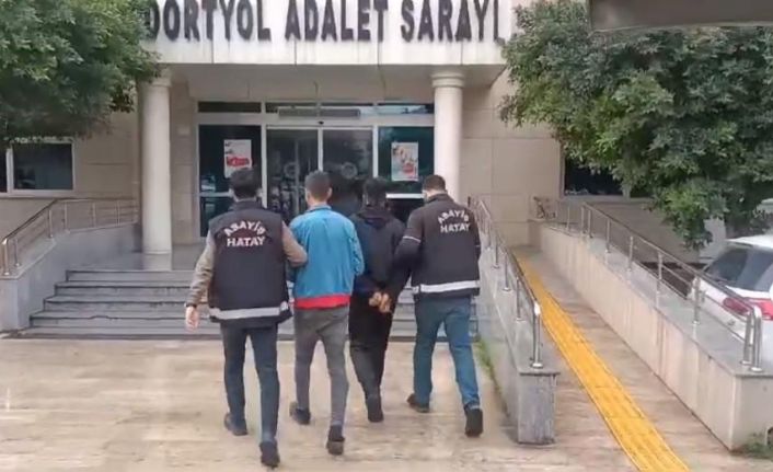 Dörtyol’da aranan 2 hükümlü yakayı ele verdi