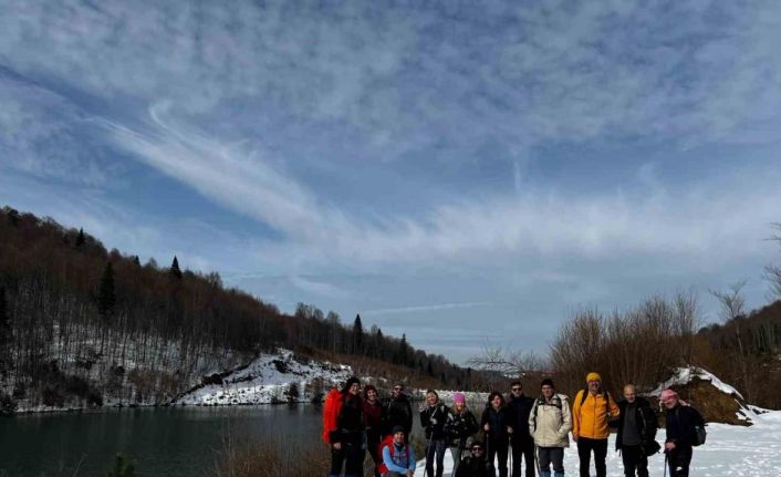 Eskişehirli doğa tutkunları Bursa’da 17 kilometre yürüdü