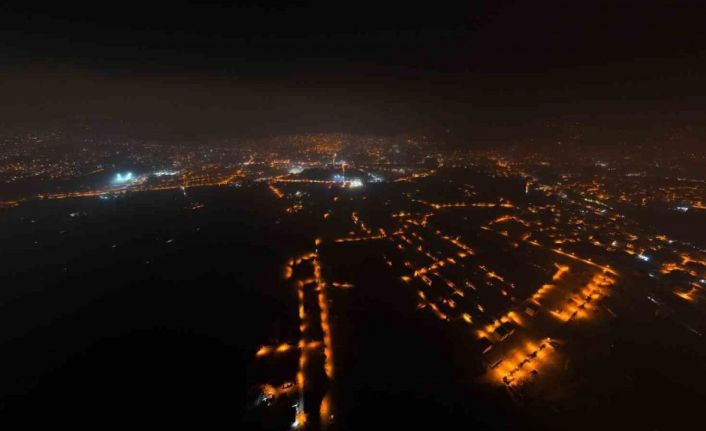 Hatay’ın deprem nedeniyle karanlığa gömülen bölgeleri dronla görüntülendi