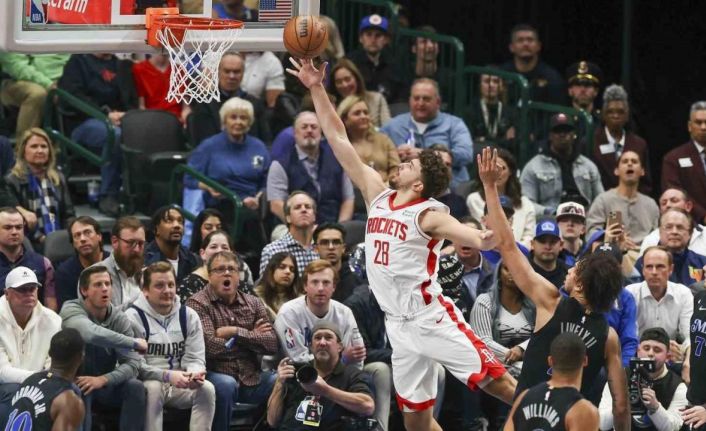 Houston, Phoenix’i devirirken, Alperen Şengün’den double-double geldi