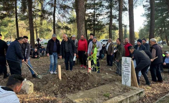 İkinci kez hastaneye giderken ölen kızın cenazesi toprağa verildi