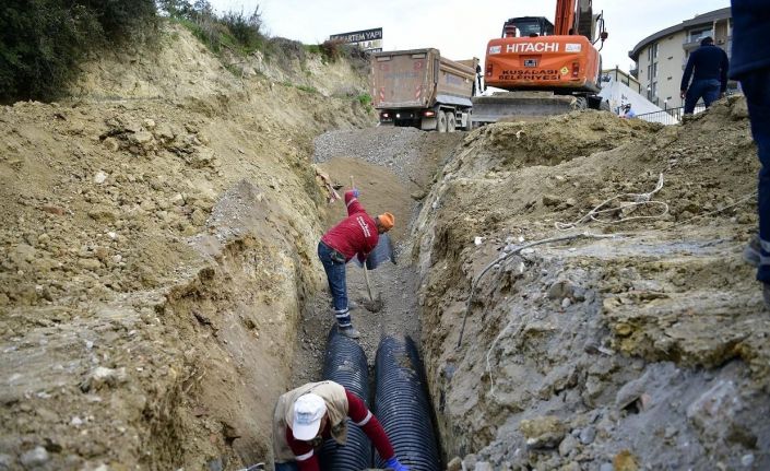 Kuşadası Belediyesi  altyapı çalışmalarına devam ediyor