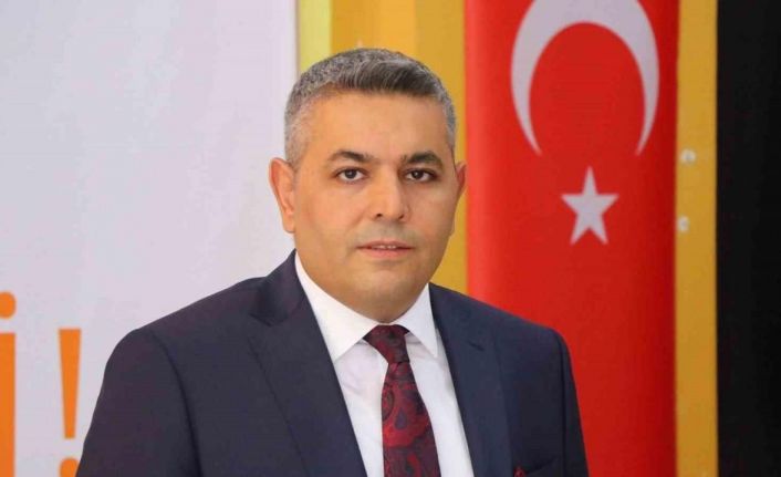 Sadıkoğlu: “Asrın felaketini yaşadık, asrın destekleriyle ayağa kalkabiliriz”