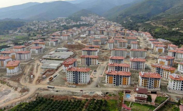 Asrın felaketinin haritadan sildiği Antakya’da adeta yeni bir şehir kuruldu