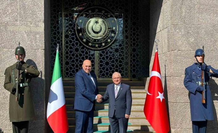 Bakan Güler, İtalyan mevkidaşı Crosetto ile bir araya geldi