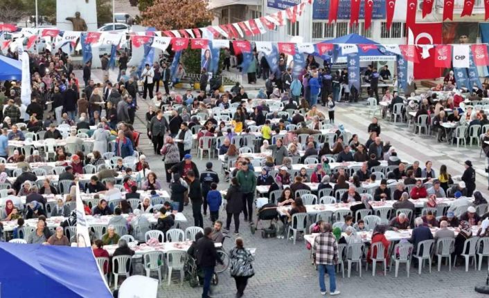 Başkan Çerçioğlu, Çeştepe’de vatandaşlarla iftarda buluştu