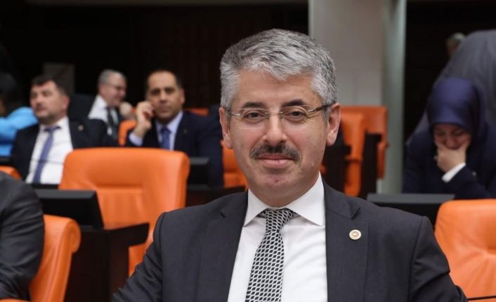 Çopuroğlu: "Mersin demiryolu için bakanlık bakanlık gezeceğim"