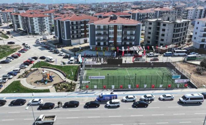 Denizli Büyükşehir Yenişafak’ta 3 parkı hizmete açtı