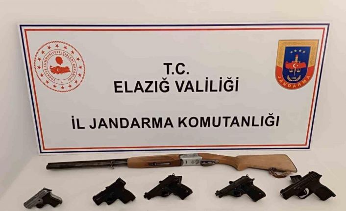 Elazığ’da ruhsatsız silah operasyonu