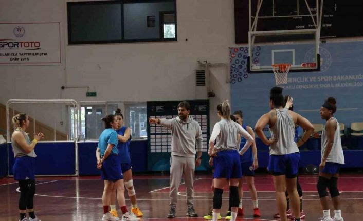 İzmit Belediyespor oyuncuları play-off maçını sabırsızlıkla bekliyor