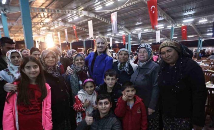 Merkezefendi’de binlerce kişi orucunu Sevindik Mahallesinde açtı