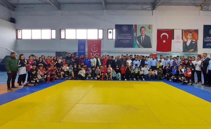 Muaythai elemeleri Besni’de yapıldı