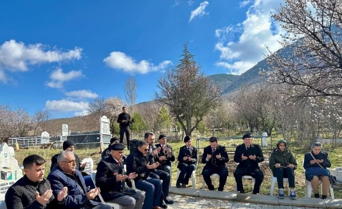 Şehit Yılmaz Tankül mezarı başında anıldı