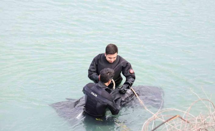 Yaşlı adam sulama kanalında ölü bulundu