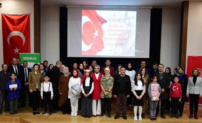 Yeşilyurt’ta İstiklal Marşı’nı güzel okuma yarışması düzenlendi