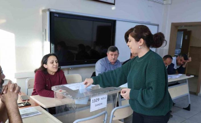 Sivas’ta birçok belediyenin yanı sıra dengeler değişti