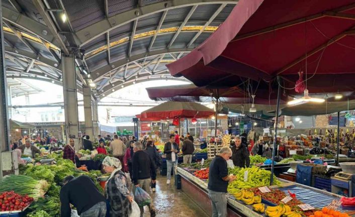 Zonguldak’ta semt pazarı boş kaldı