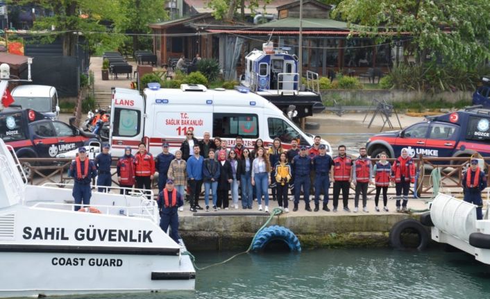 Denizden tıbbi tahliye eğitimi ve tatbikatı gerçekleştirildi