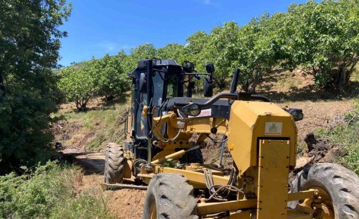 Efeler Belediyesi kırsal mahallelerde yol çalışmalarını sürdürüyor