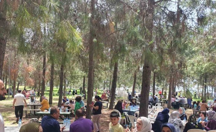 Eğitim Bir Sen Antalya şubesinden annelere özel piknik