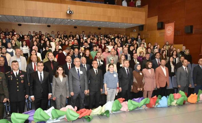 Gümüşhane’nin özel bireylerinden ‘çiçek’ gibi program