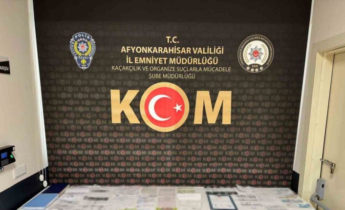 Polis, tefecilikle 25 milyonluk vurgun yapan 9 kişiyi yakaladı