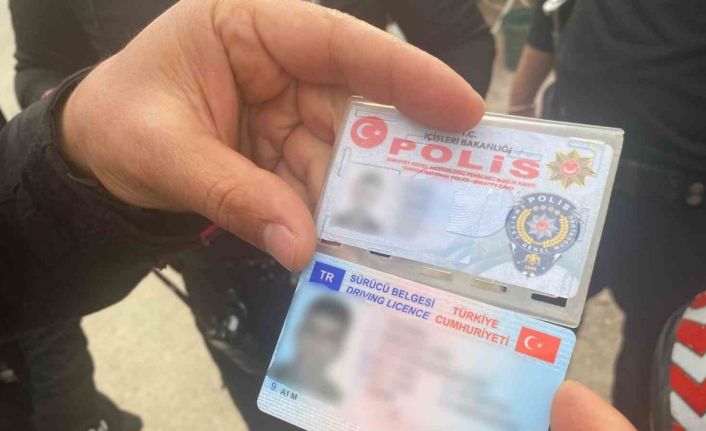 Sahte komiser, gerçek polislere yakalandı