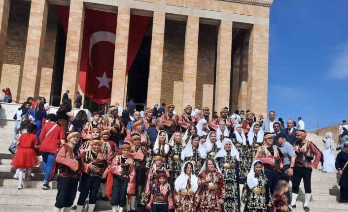 Seymenler ve bacıerenler Gençlik Haftası’nda Anıtkabir’de