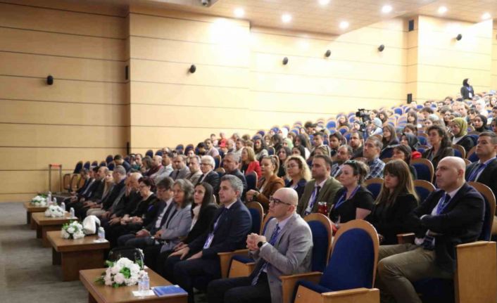 Turan; “Bugün Rus Milliyetçiliğinin gelecek sevdası yeniden bir Bizans olmaktır”