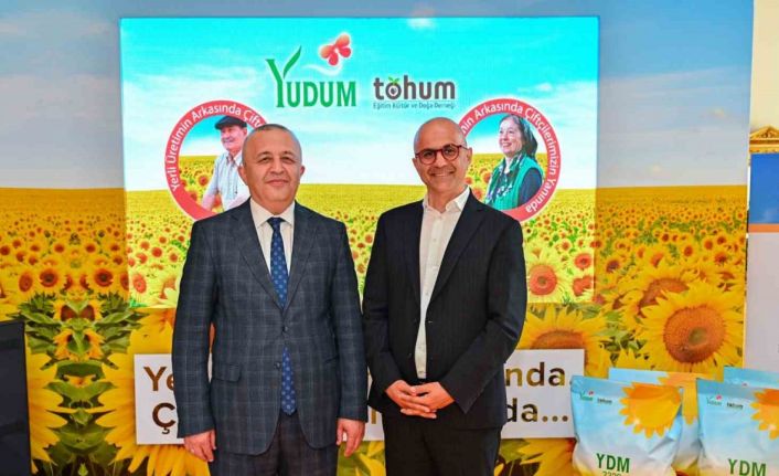 Yüzde 100 yerli ayçiçek tohumu Türk tarımına kazandırıldı