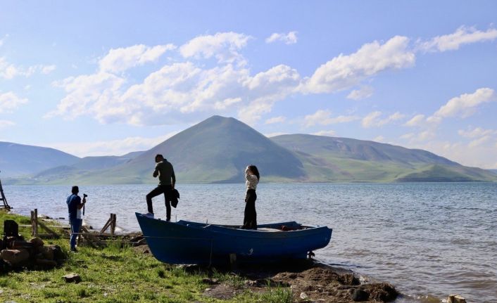 Ağrı’nın Balık Gölü eşsiz güzelliğiyle ziyaretçilerini ağırlıyor