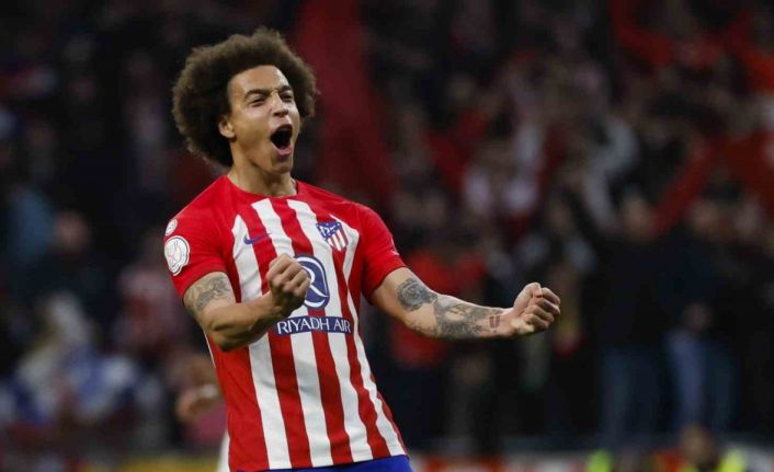 Atletico Madrid, Axel Witsel’in sözleşmesini 1 yıl daha uzattı