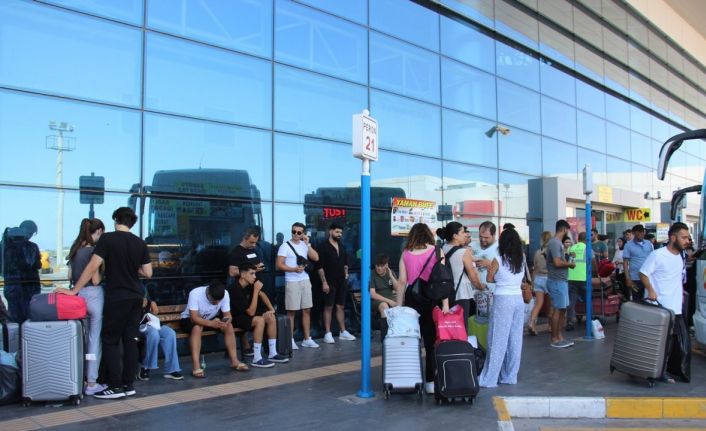 Aydın Şehirlerarası Otobüs Terminali’nde Kurban Bayramı yoğunluğu