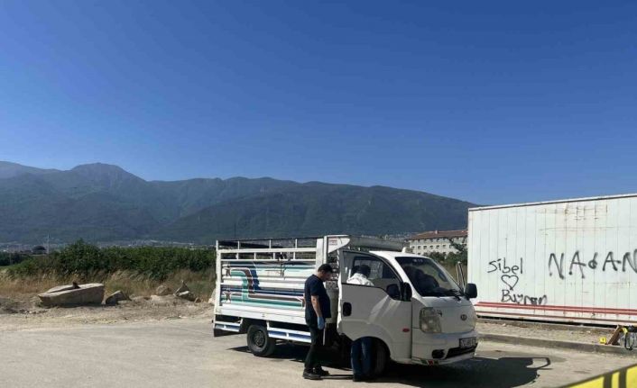 Bursa’da para yüzünden husumetli olduğu kişiyi vurdu