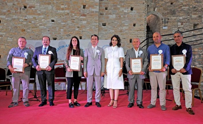 Çeşme’de, "Hayatın Anlamı Kitap" projesinde sezon finali