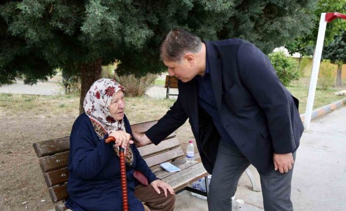 İzmir’de emeklilere su faturası, market ve kira desteği