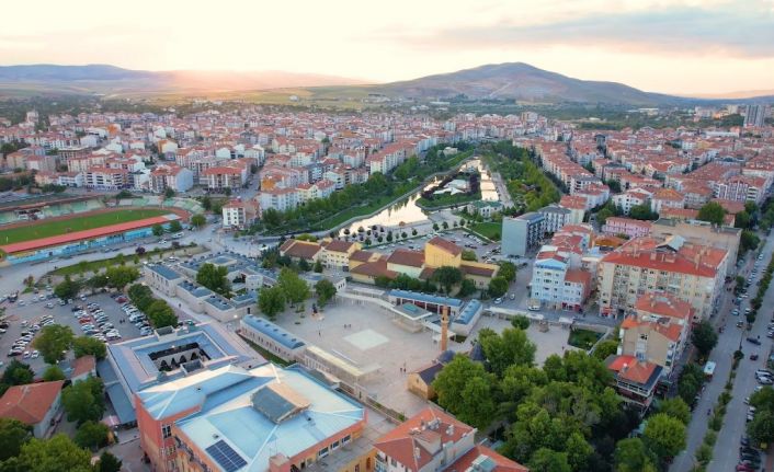 Kırşehir’in tarihi meydanı 500 metreden dron ile görüntülendi