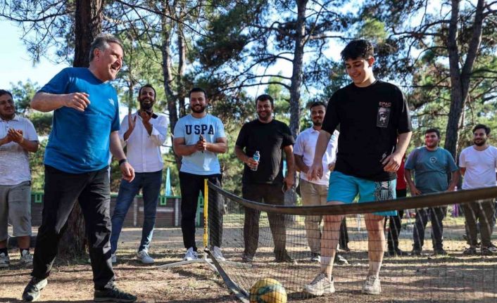 Osman Aşkın Bak: "GSB gençlik kamplarına rekor başvuru adık"