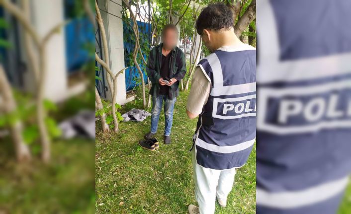 Polis ekiplerinin şüphelilere yönelik uygulamaları devam ediyor