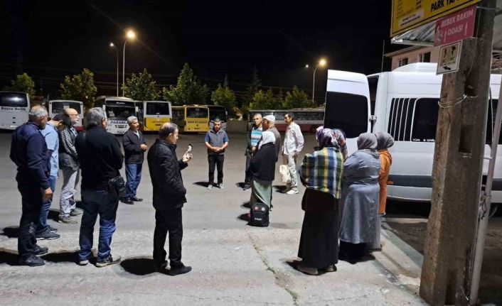 Simav’da son hacı adayları kutsal topraklara uğurladı