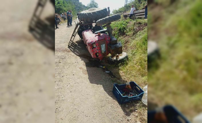 Traktör devrildi: 8 yaşındaki çocuk öldü, annesi yaralandı