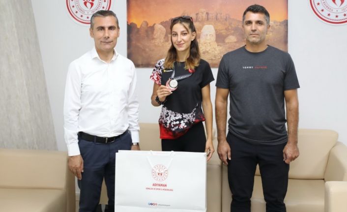 Adıyamanlı sporcular atletizmde Türkiye ikincisi oldu