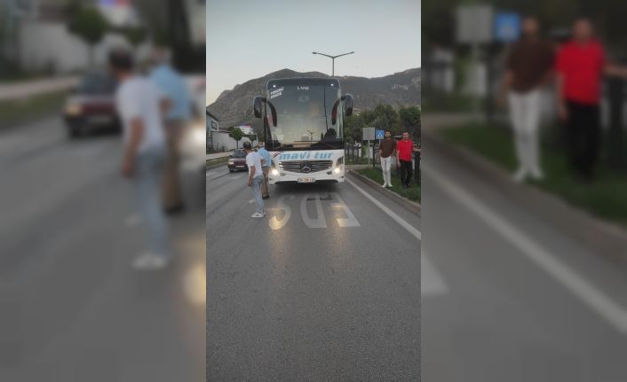 Amasya’da yolcu otobüsünün çarptığı yaya hayatını kaybetti