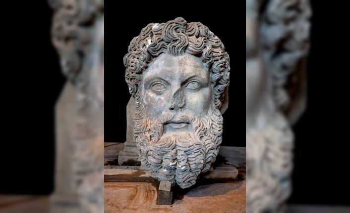 Aphrodisias’ta benzersiz bir keşif: "Kolosal Zeus Başı"