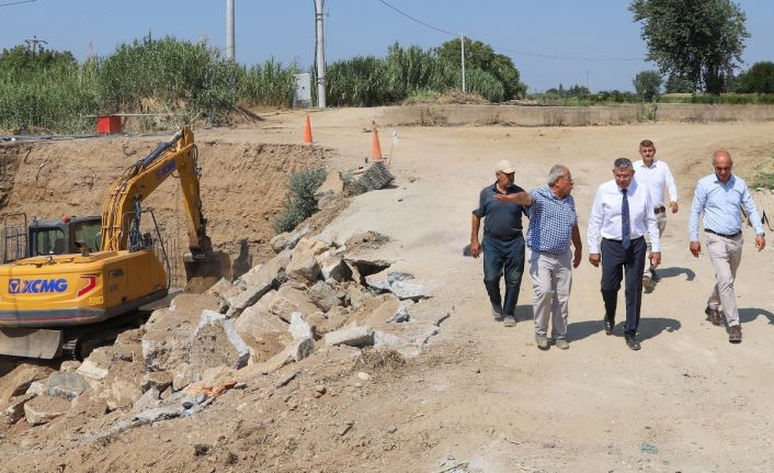 Başkan Güler, Çiftlik Mahallesi’nde yapımı devam eden yeni Köprü’yü inceledi