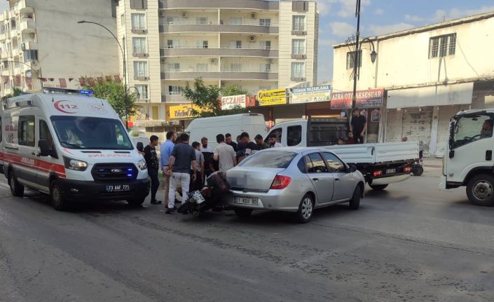 Cizre’de otomobille çarpışan motosikletin sürücüsü yaralandı